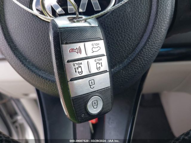 KNDMB5C1XM6668906 KIA SEDONA EX