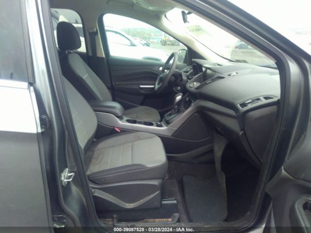 1FMCU9GX6EUC04452 Ford ESCAPE SE