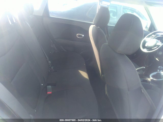 KIA Soul 2016 KNDJN2A23G7355201 Image 8