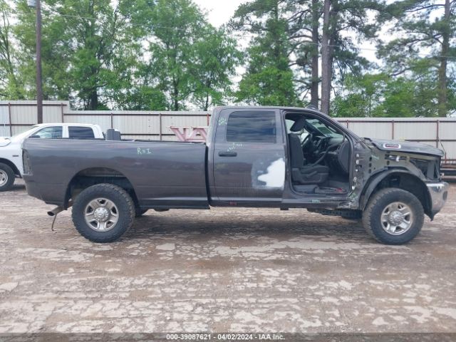3C6UR5HJXNG185623 RAM 2500
