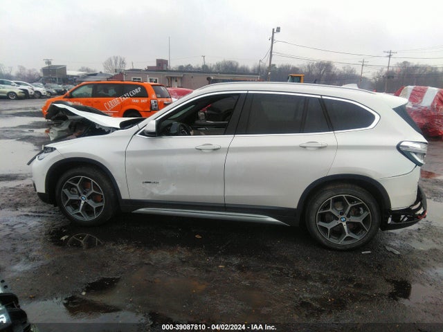BMW X1 Xdrive28i 2018 WBXHT3C36J5K28013 Image 13