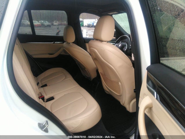 BMW X1 Xdrive28i 2018 WBXHT3C36J5K28013 Image 8