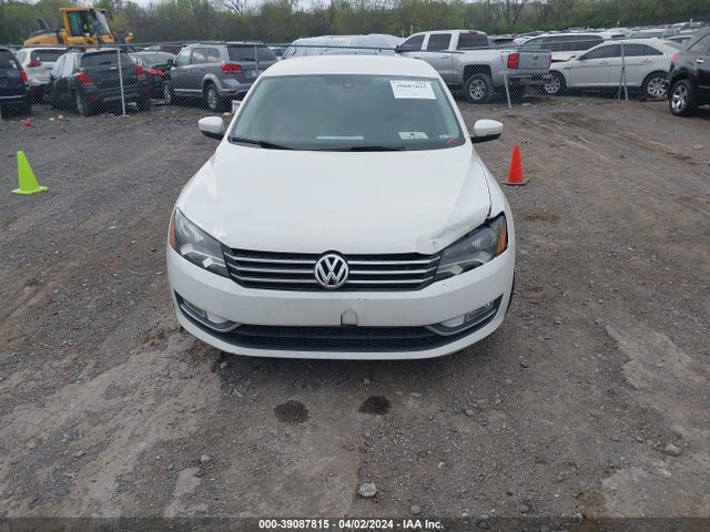 1VWAS7A32FC111203 Volkswagen Passat 1.8t Limited Edition