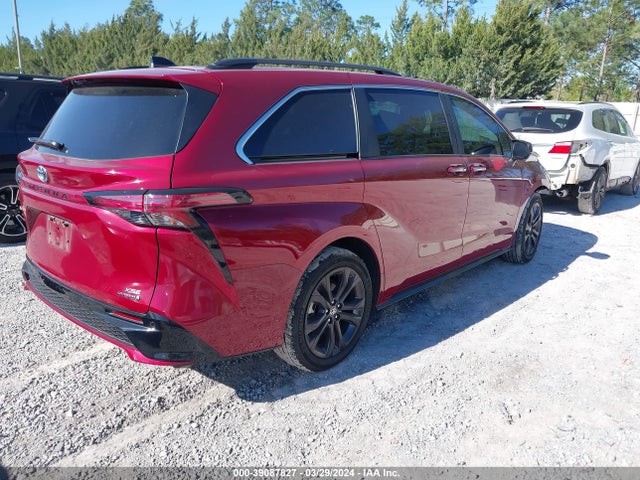 Toyota Sienna Xse 2023 5TDXRKEC8PS142431 Image 4