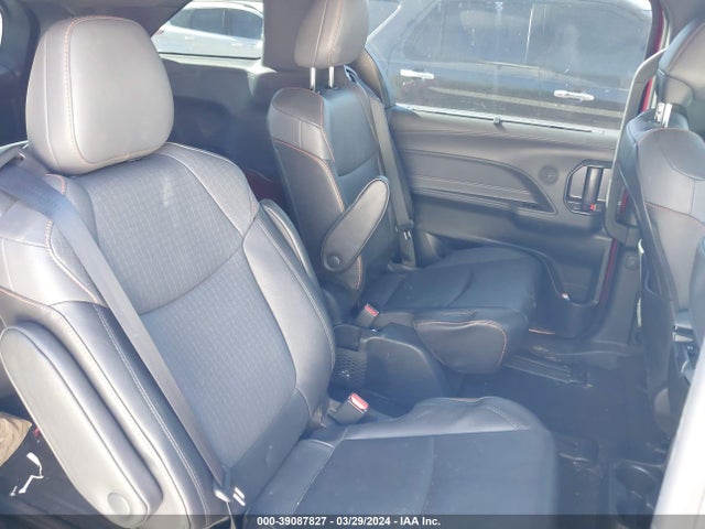 Toyota Sienna Xse 2023 5TDXRKEC8PS142431 Image 8