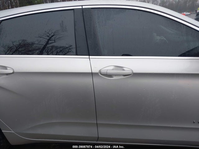 Chevrolet IMPALA 1LT 2017 2G1105S34H9191280 Image 13