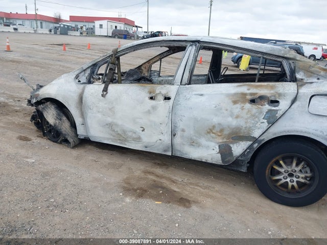 Toyota Prius Prime Xle 2020 JTDKARFP7L3144730 Image 13