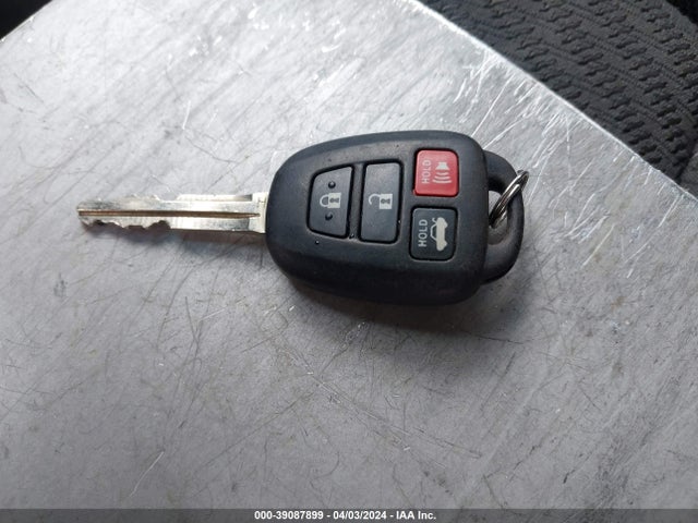 Toyota CAMRY LE 2016 4T4BF1FKXGR564703 Image 11