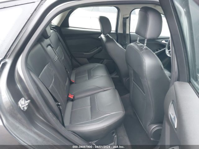 1FADP3K23GL212080 Ford FOCUS SE