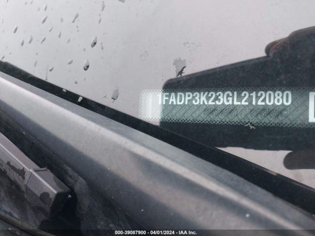 1FADP3K23GL212080 Ford FOCUS SE
