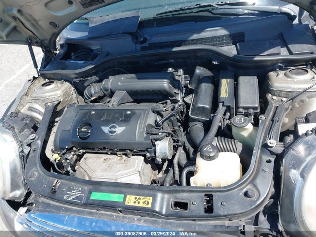 2007 MINI COOPER WMWMF335X7TT52856 Photo 9