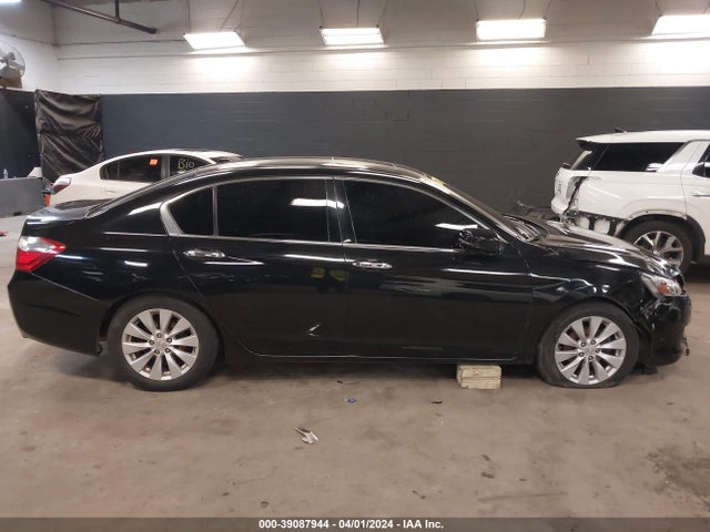 Honda Accord Touring 2015 1HGCR3F9XFA003857 Image 13