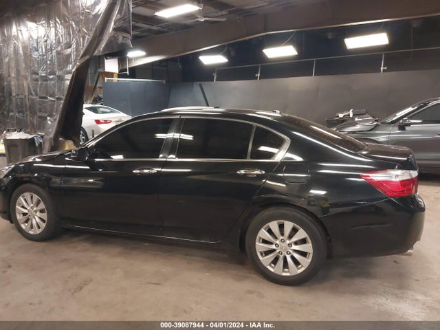 Honda Accord Touring 2015 1HGCR3F9XFA003857 Image 14