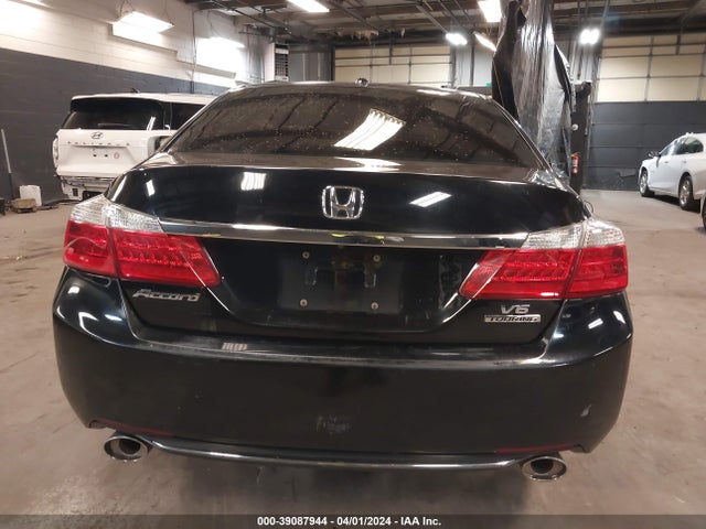 Honda Accord Touring 2015 1HGCR3F9XFA003857 Image 16