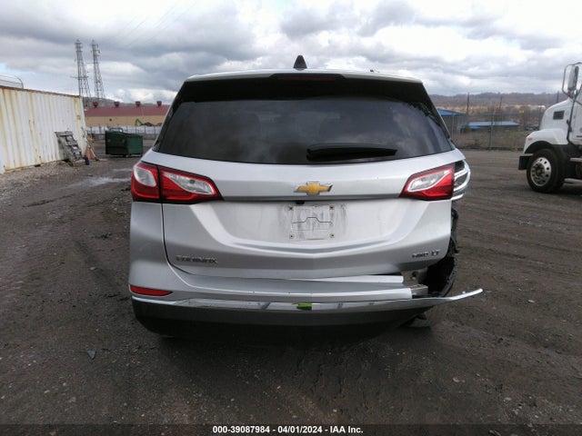 Chevrolet EQUINOX LT 2018 3GNAXSEV5JS581674 Image 17