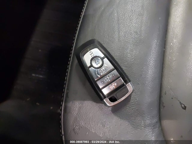 Ford EDGE SEL 2017 2FMPK4J9XHBB61863 Image 11