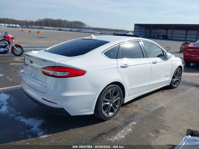 Ford Fusion Hybrid Titanium 2019 3FA6P0RUXKR183010 Image 4