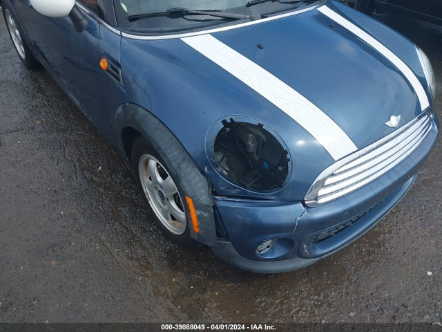2011 MINI COOPER WMWSU3C51BT253784 Photo 5