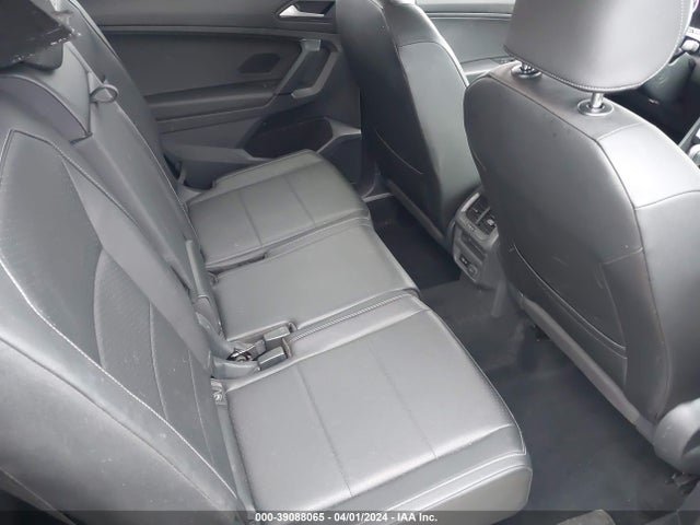 3VV3B7AX5KM128859 Volkswagen Tiguan 2.0t Se/2.0t Sel/2.0t Sel R-line/2.0t Sel R-line Black