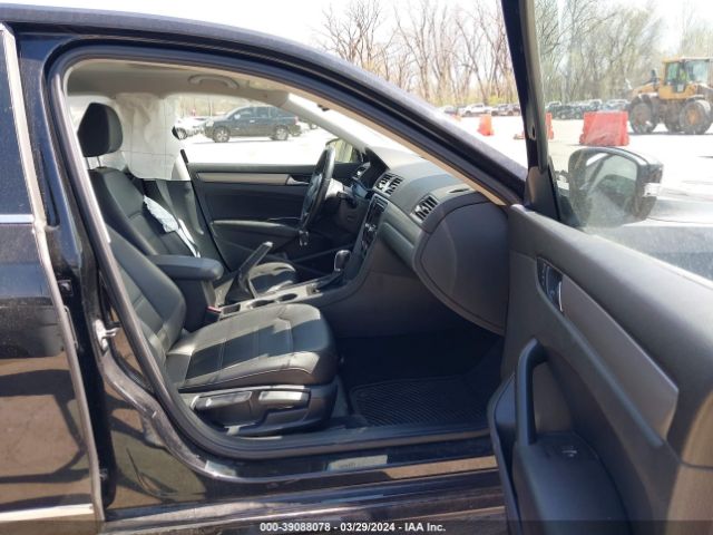 1VWBN7A32EC104942 Volkswagen Passat 2.0l Tdi Se