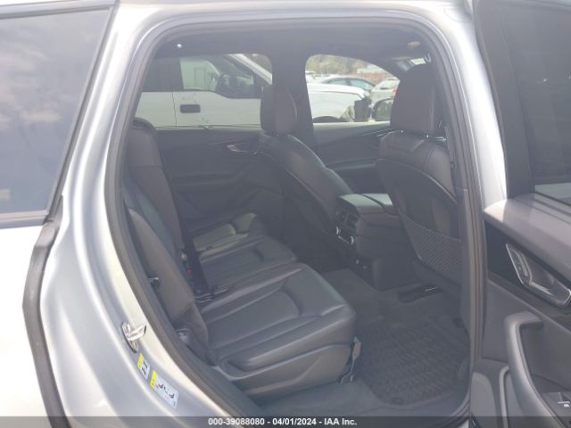 WA1VAAF7XKD031016 Audi Q7 55 Premium