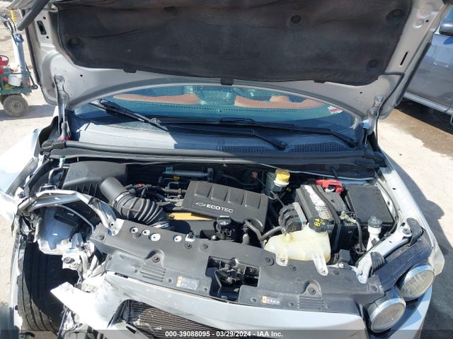Chevrolet Sonic Ltz Auto 2015 1G1JE5SB9F4118169 Image 10
