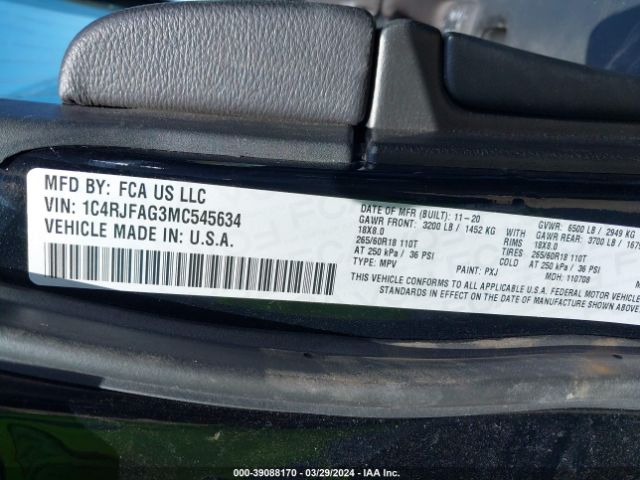 1C4RJFAG3MC545634 Jeep Grand Cherokee Laredo E 4x4