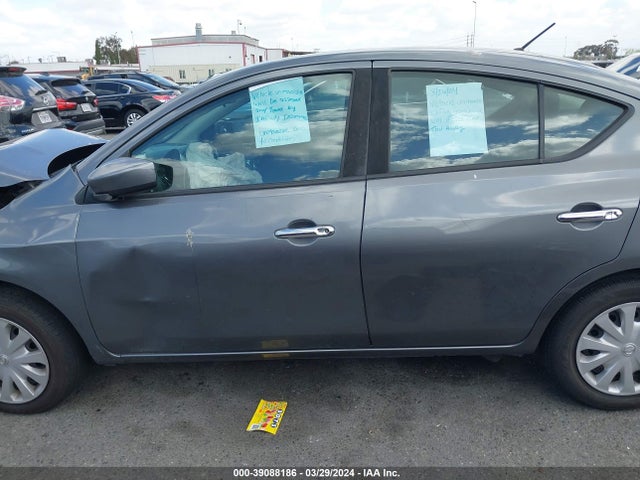 Nissan Versa 1.6 Sv 2018 3N1CN7AP1JL872391 Image 14