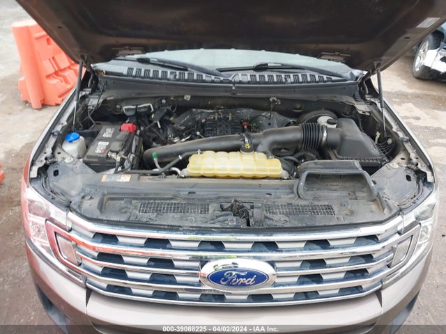 Ford Expedition Xlt 2019 1FMJU1HT9KEA11903 Image 10