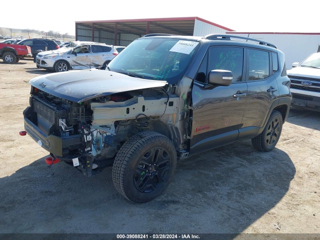ZACCJBCBXJPH13700 Jeep Renegade Trailhawk 4x4