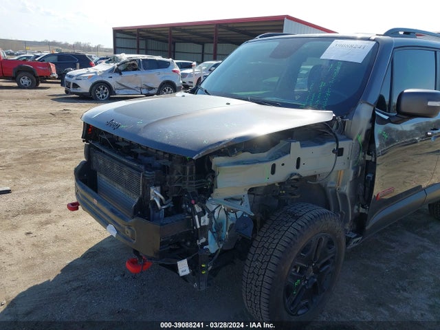 ZACCJBCBXJPH13700 Jeep Renegade Trailhawk 4x4