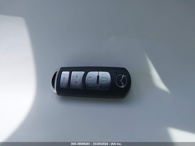 3MZBN1W31JM211463 Mazda Mazda3 Grand Touring