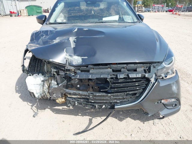 3MZBN1W31JM211463 Mazda Mazda3 Grand Touring