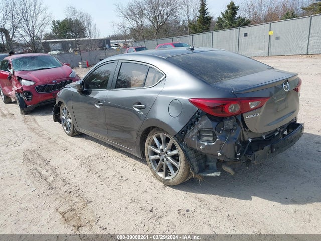 3MZBN1W31JM211463 Mazda Mazda3 Grand Touring