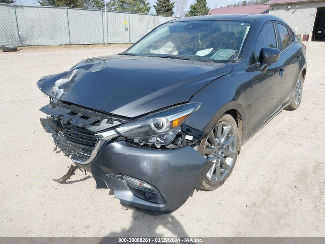 3MZBN1W31JM211463 Mazda Mazda3 Grand Touring