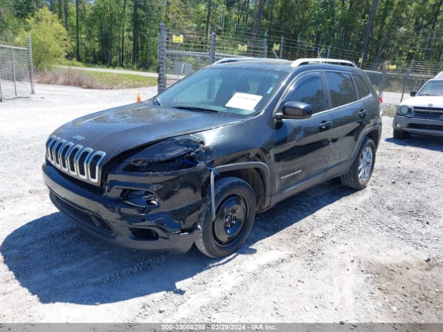 1C4PJMCB2EW122332 Jeep Cherokee Latitude