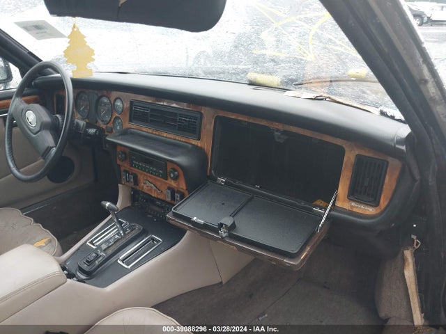 1985 JAGUAR XJ6 SAJAV1346FC412832 Photo 4