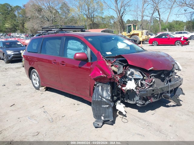 Toyota Sienna Le 8 Passenger 2018 5TDKZ3DC7JS955574 zdjęcie główne