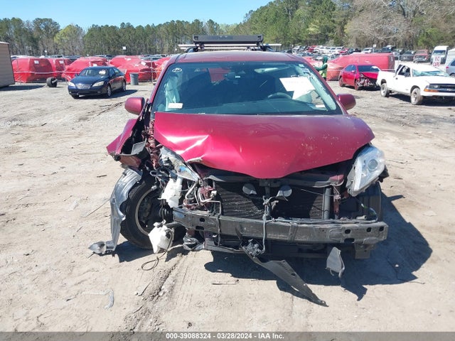 Toyota Sienna Le 8 Passenger 2018 5TDKZ3DC7JS955574 Image 12