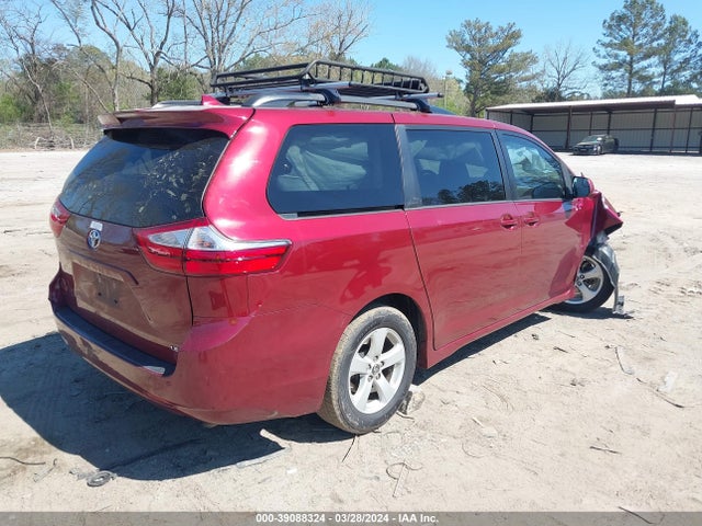 Toyota Sienna Le 8 Passenger 2018 5TDKZ3DC7JS955574 Image 4