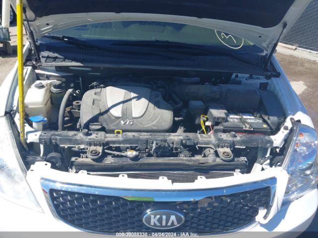 KNDMG4C72E6571541 KIA SEDONA LX