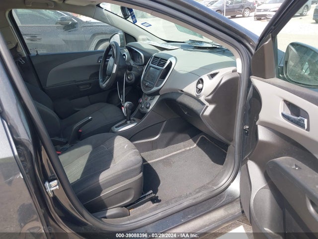 Chevrolet Sonic Lt Auto 2017 1G1JD5SH5H4108135 Image 5