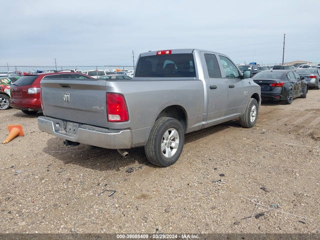 1C6RR7FGXMS584774 RAM 1500 Classic Tradesman Quad Cab 4x4 6'4 Box