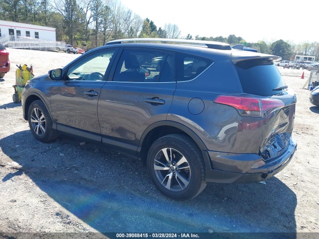 Toyota Rav4 Xle 2016 JTMWFREV8GJ073333 Image 3