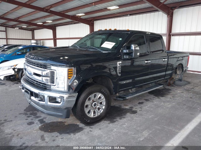 Ford F-250 Xlt 2018 1FT7W2BT6JEB27226 Image 2
