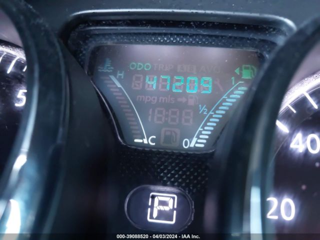 3N1CN7AP4GL883085 Nissan Versa 1.6 Sl