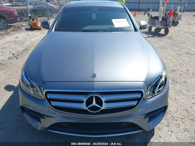 Mercedes-Benz E 300 2019 WDDZF4JB1KA647376 Image 12