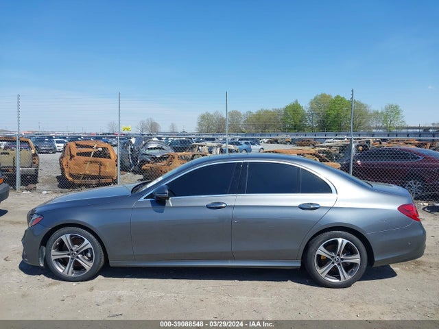 Mercedes-Benz E 300 2019 WDDZF4JB1KA647376 Image 14