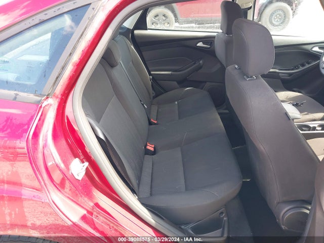 Ford FOCUS SE 2016 1FADP3F27GL378340 Image 8