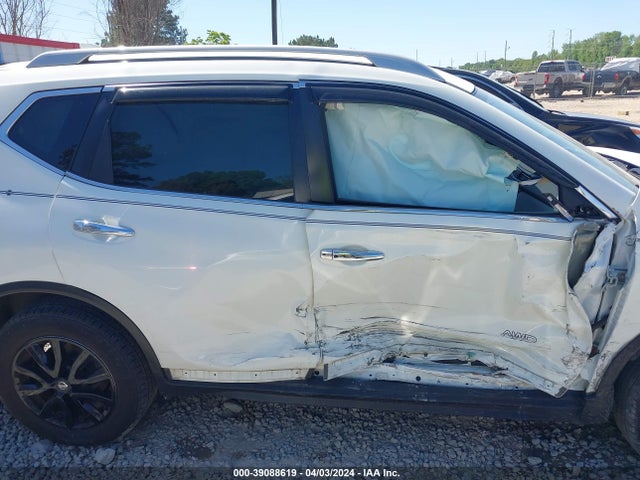 Nissan ROGUE SV 2018 5N1AT2MV7JC785206 Image 14